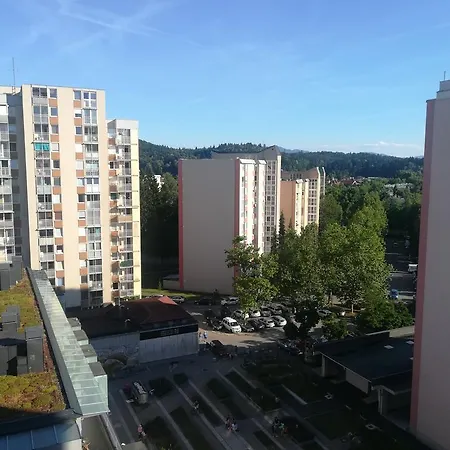 Gecev * Ljubljana